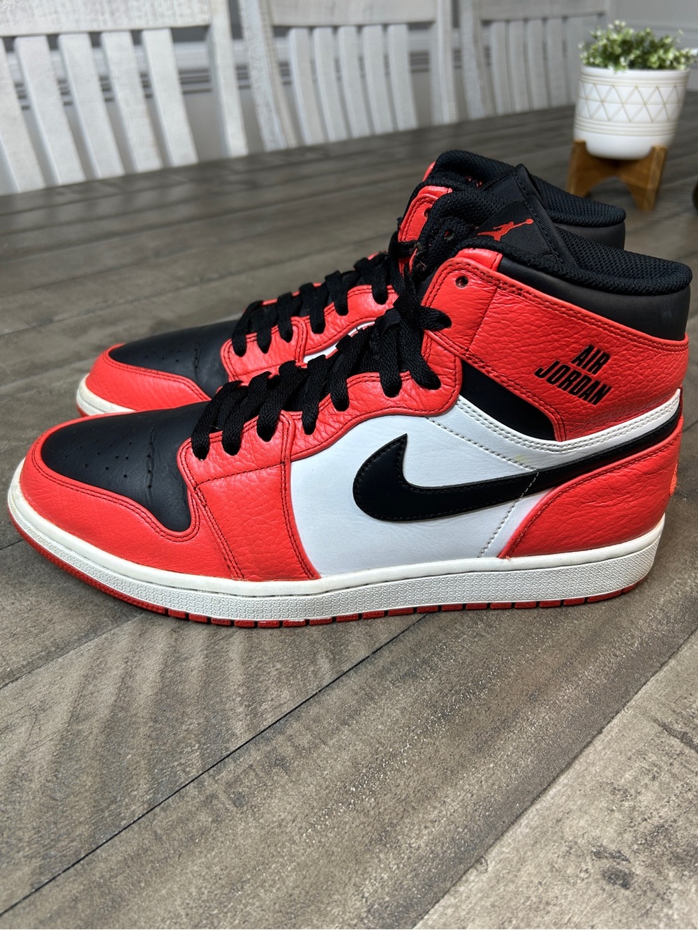 Nike Air Jordan 1 Retro High Rare Air Max Orange Size 12 Men’s Sneakers